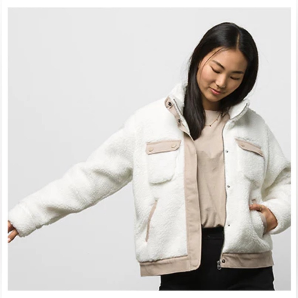 VANS Cozy Sherpa Jacket Size L